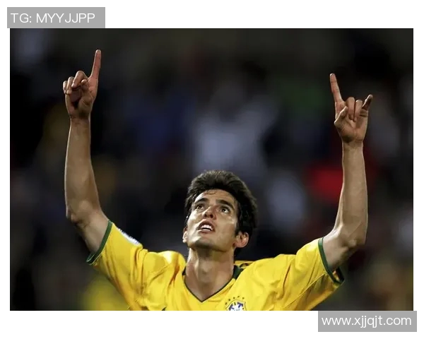 蹲地足球球星图展现绿茵传奇风采记录时代激情瞬间